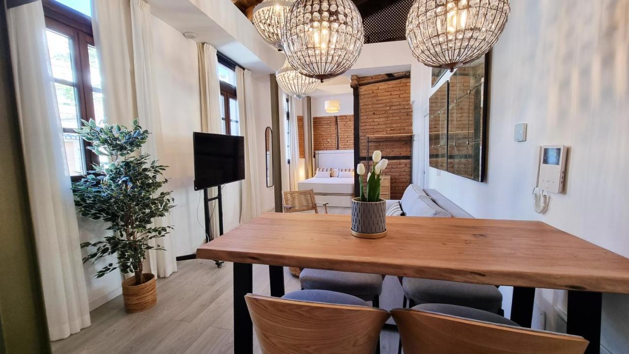 Apartamentos Albaicin Centro Suites 3000 Гранада Экстерьер фото
