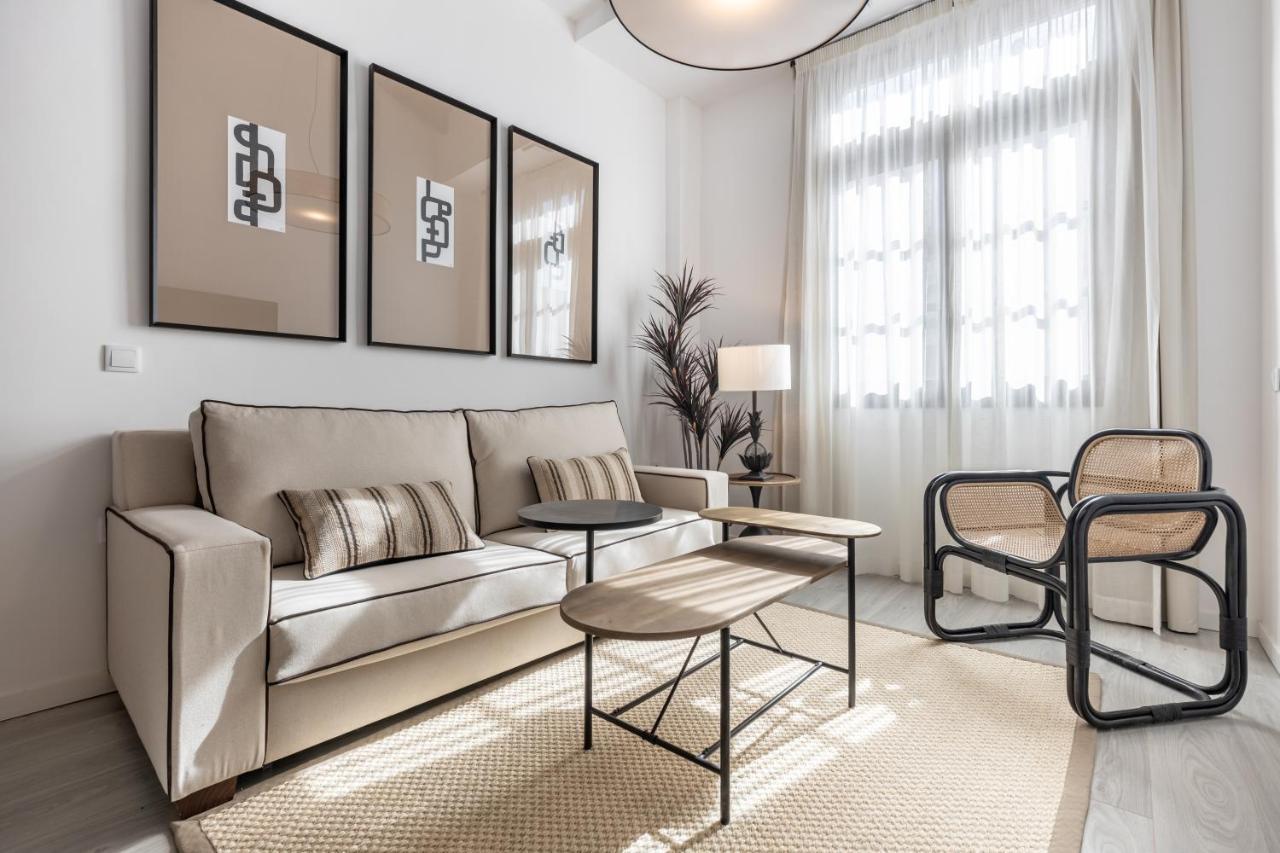 Apartamentos Albaicin Centro Suites 3000 Гранада Экстерьер фото