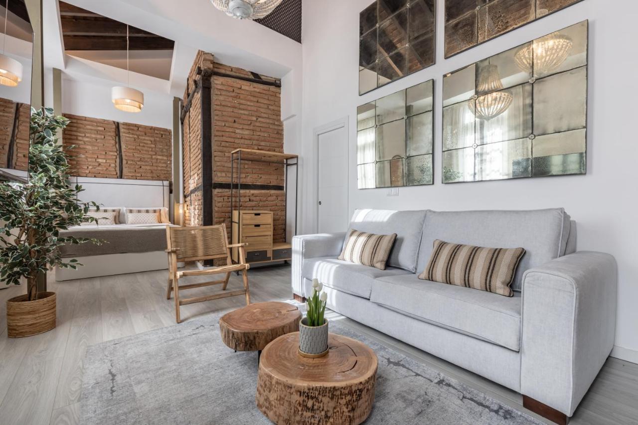 Apartamentos Albaicin Centro Suites 3000 Гранада Экстерьер фото